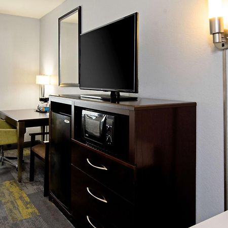 Hampton Inn And Suites Bakersfield / Highway 58 Екстер'єр фото
