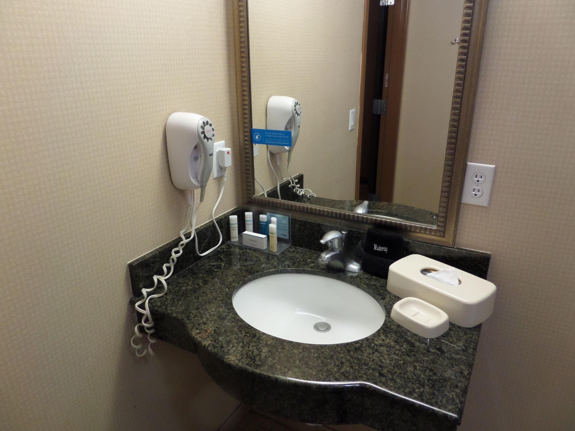 Hampton Inn And Suites Bakersfield / Highway 58 Екстер'єр фото