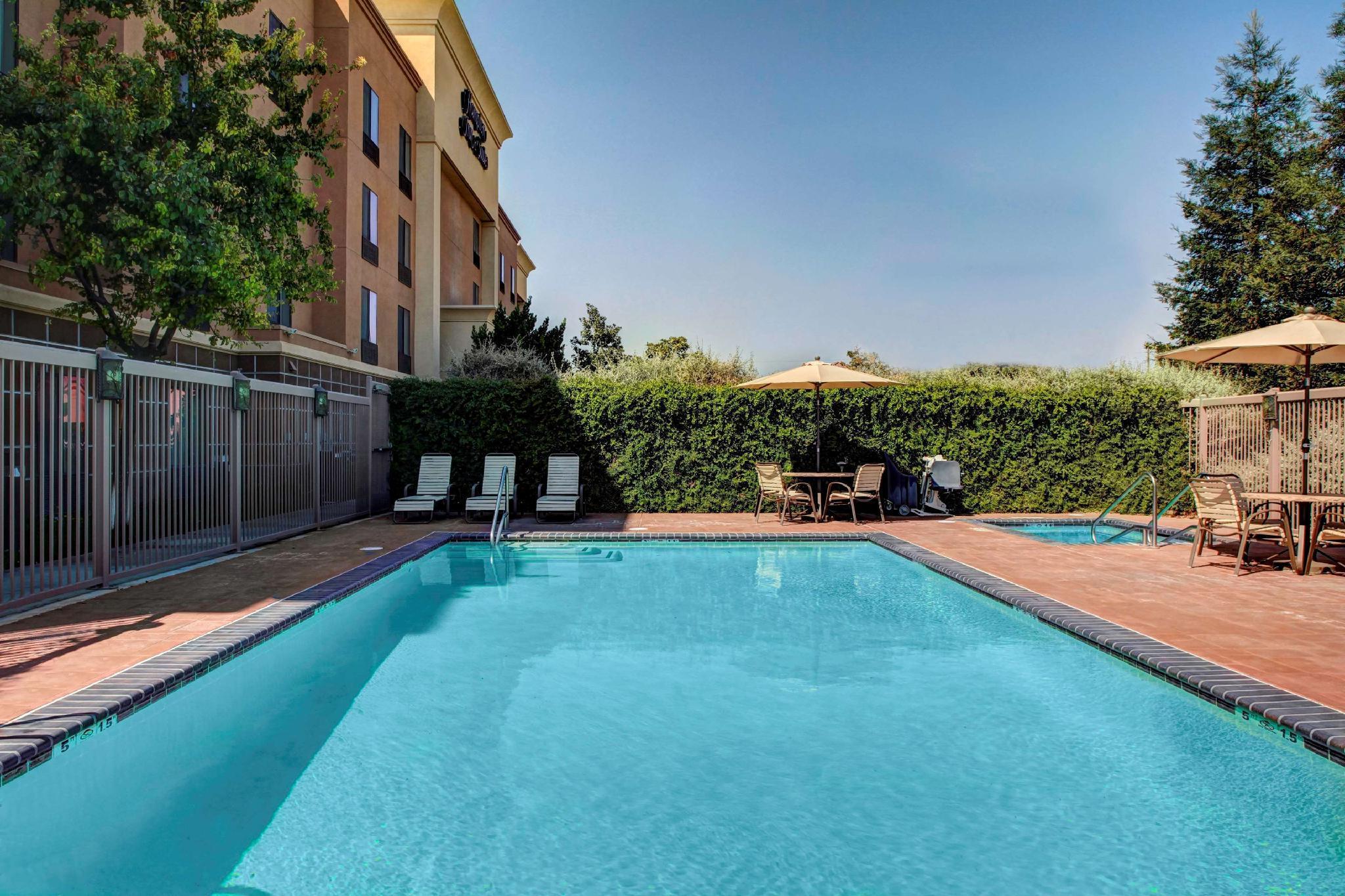 Hampton Inn And Suites Bakersfield / Highway 58 Екстер'єр фото
