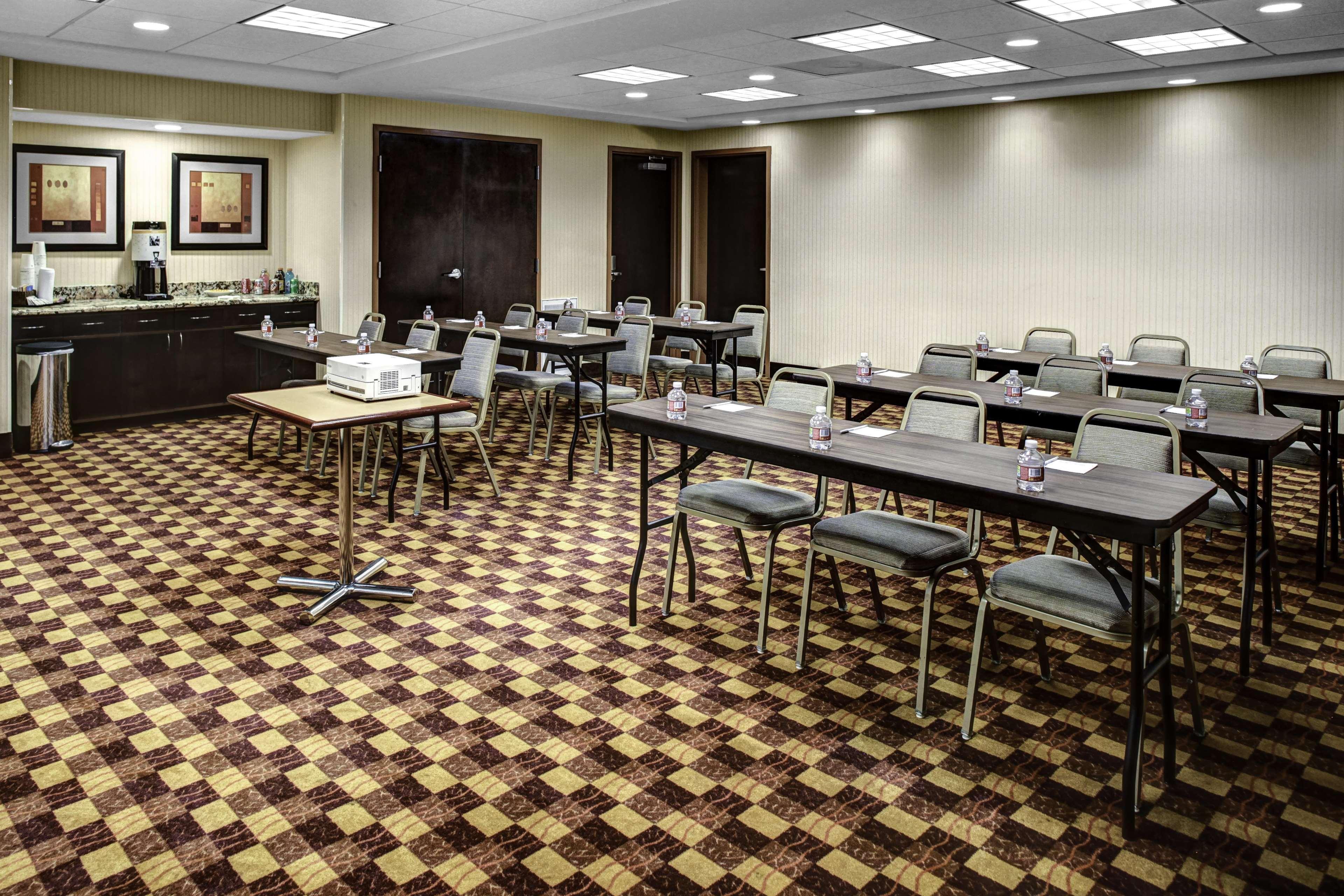Hampton Inn And Suites Bakersfield / Highway 58 Екстер'єр фото