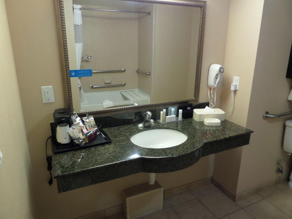 Hampton Inn And Suites Bakersfield / Highway 58 Екстер'єр фото