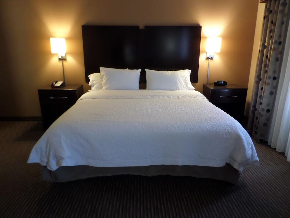 Hampton Inn And Suites Bakersfield / Highway 58 Екстер'єр фото