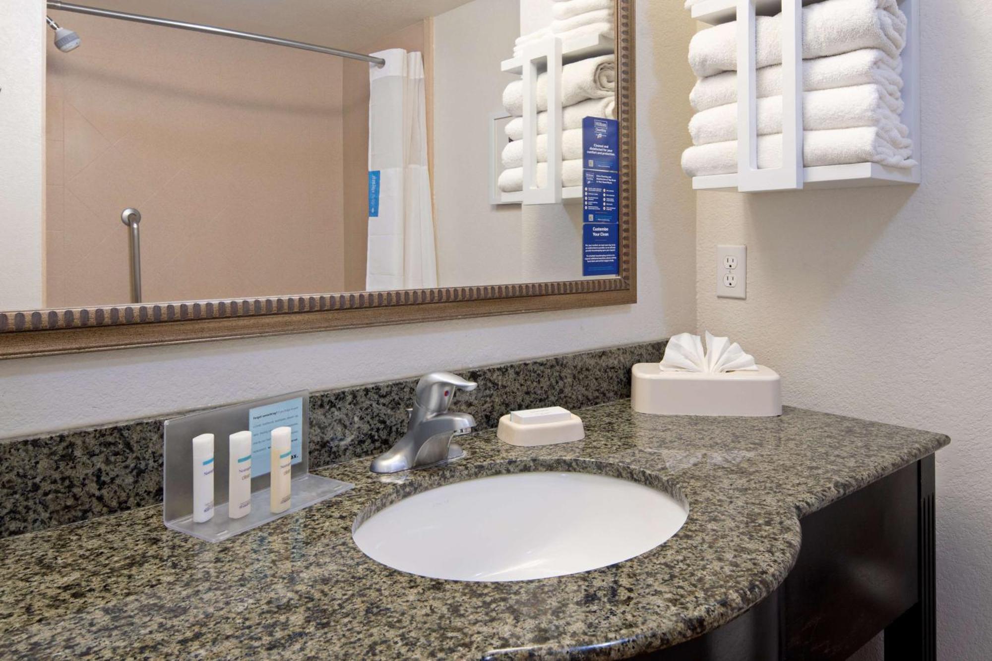 Hampton Inn And Suites Bakersfield / Highway 58 Екстер'єр фото